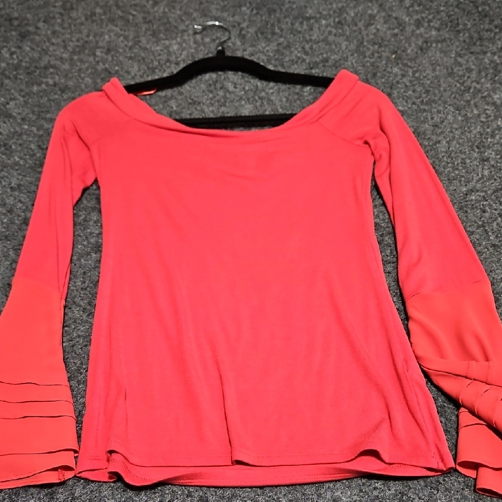White House Black Market long bell sleeve fitted top in a red coral color
